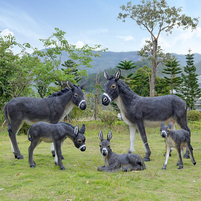 Escultura de burro de simulaçã - Gardening Tools Sketch avaliação e preço